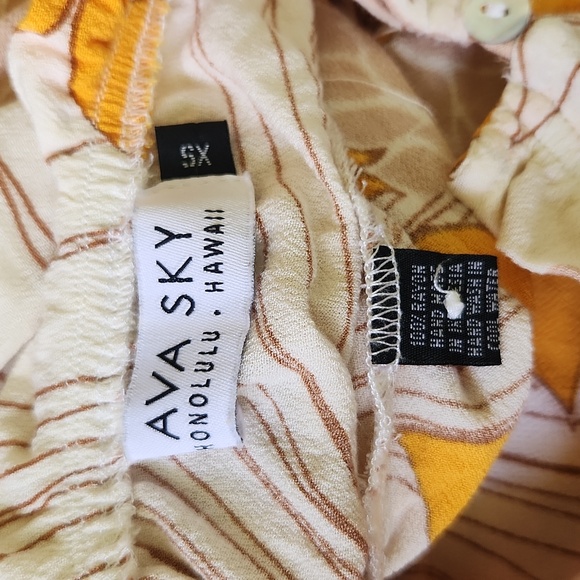 Fighting Eel Ava Sky Top Oceana Cream Palawan Sunflower Blouse Off-Shoulder XS - Picture 10 of 14